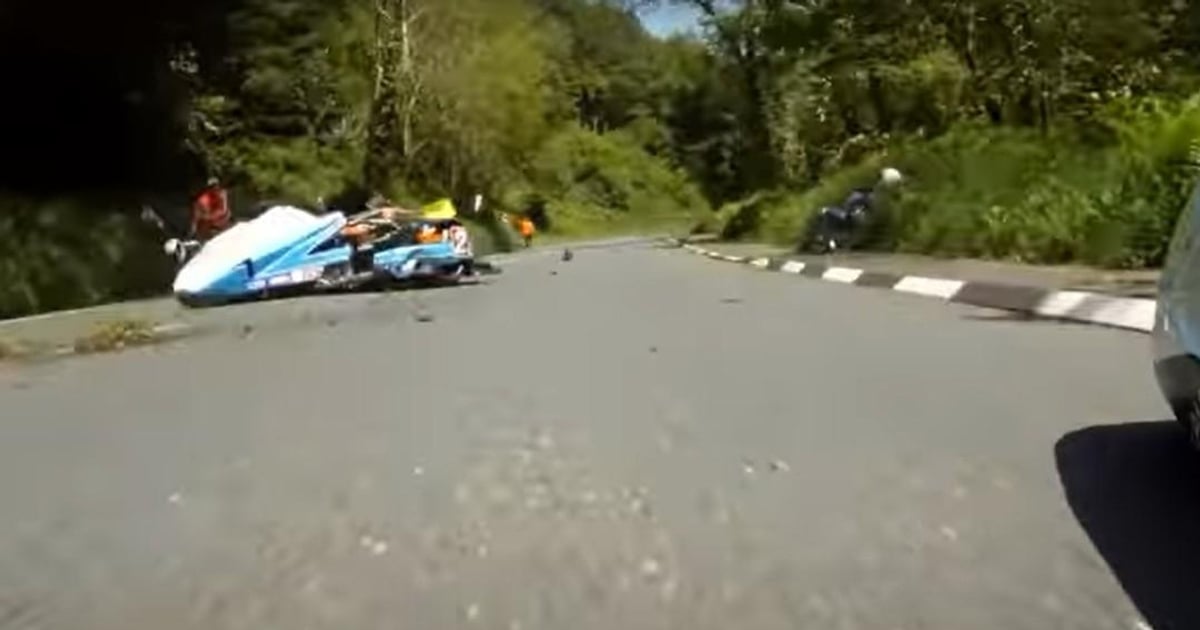 Vídeo on-board: o acidente que desfez o sidecar dos Birchall na ilha de Man  - AWAY magazine